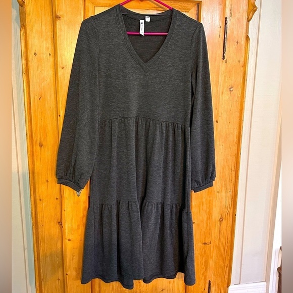 Cable & Gauge Gray Tiered Dress Vampire Romance GothProm Whimsigoth Size Small - Picture 1 of 9